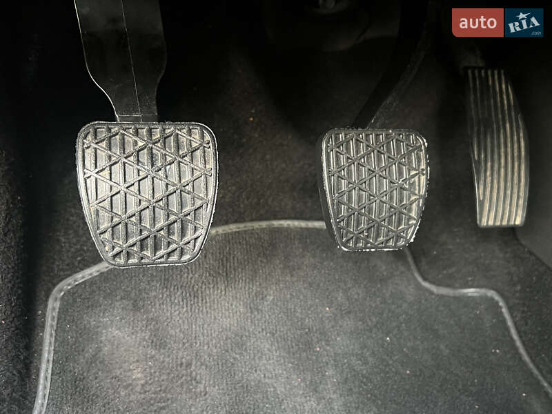 Хэтчбек Opel Astra 2011 в Хороле фото 63 Хэтчбек Opel Astra 2011 в Хороле