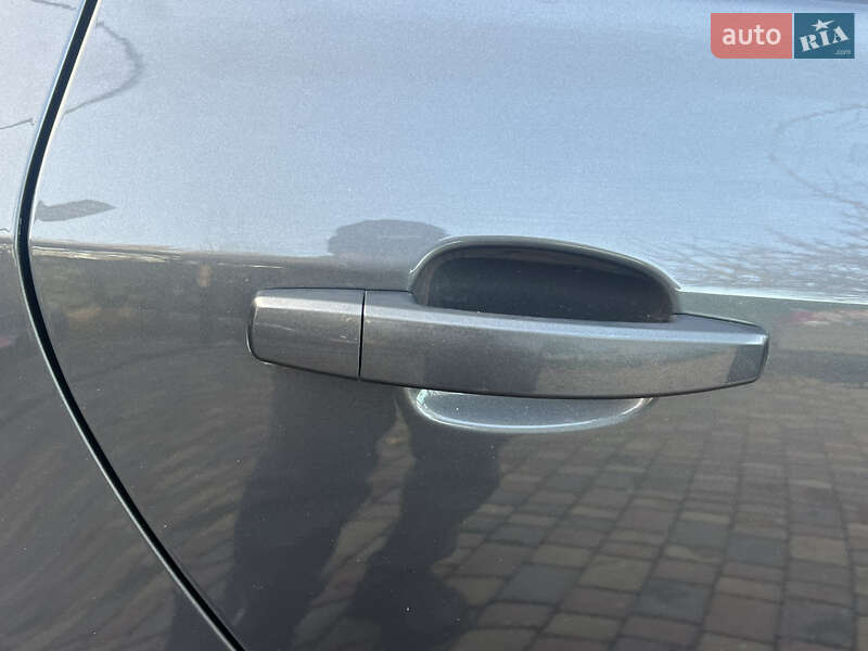 Хэтчбек Opel Astra 2011 в Хороле фото 92 Хэтчбек Opel Astra 2011 в Хороле