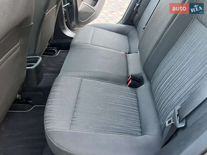 Хэтчбек Opel Astra 2011 в Хороле фото 114 Хэтчбек Opel Astra 2011 в Хороле