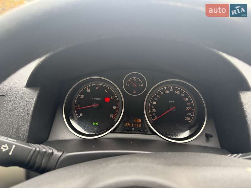 Универсал Opel Astra 2008 в Луцке