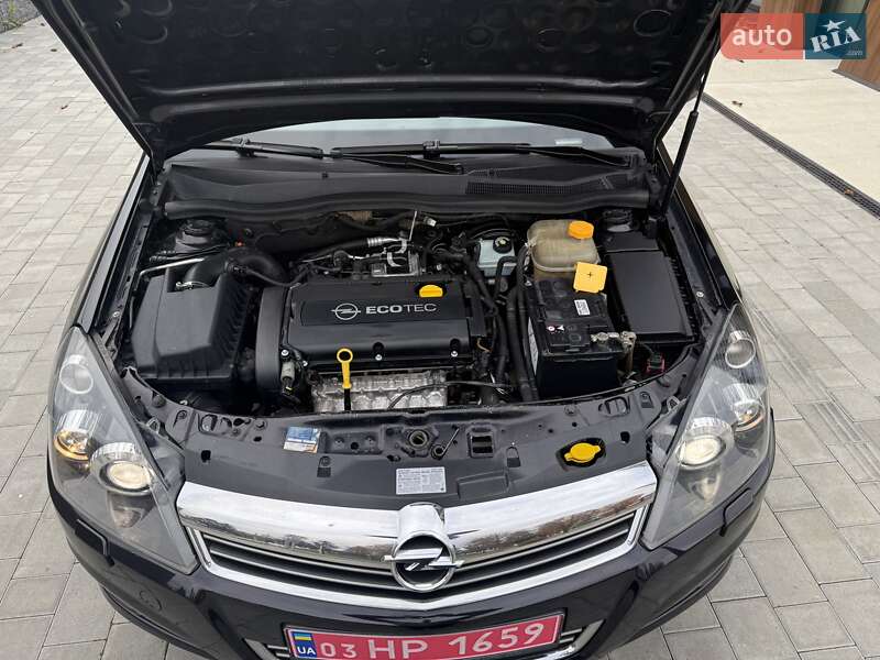 Универсал Opel Astra 2008 в Луцке