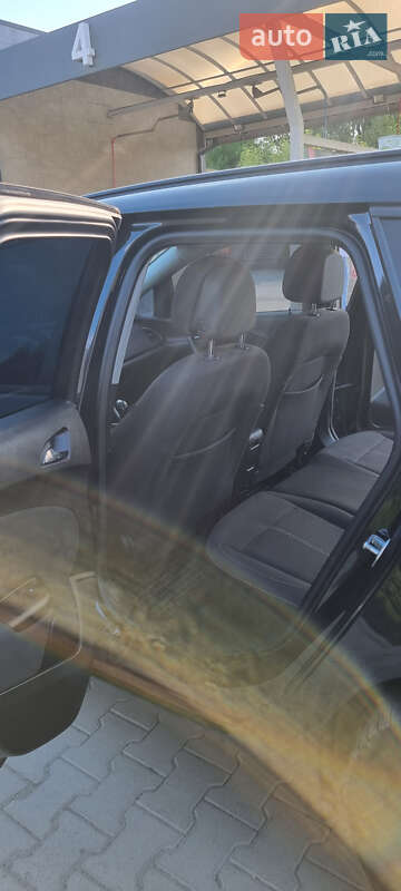 Универсал Opel Astra 2014 в Иршаве фото 4 Универсал Opel Astra 2014 в Иршаве