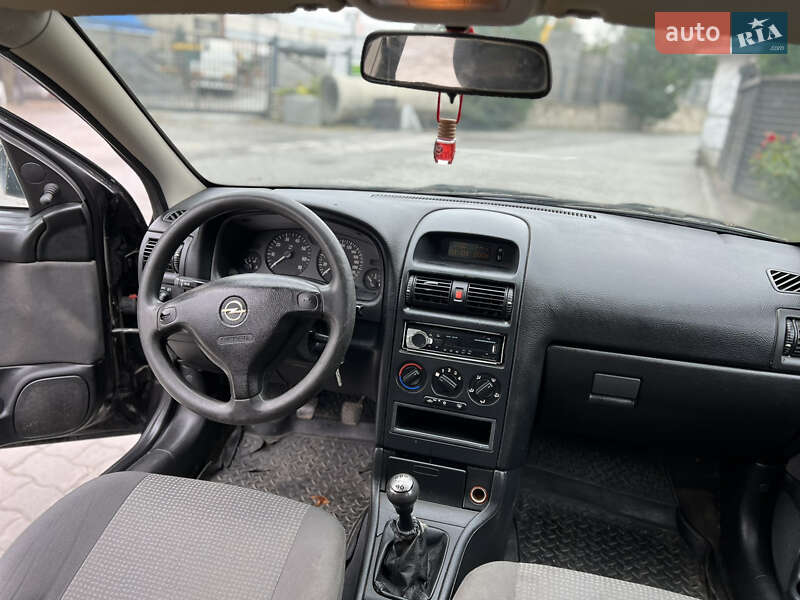 Седан Opel Astra 2008 в Тернополе