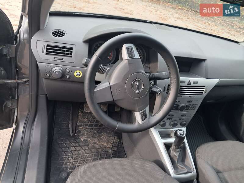 Универсал Opel Astra 2009 в Луцке фото 5 Универсал Opel Astra 2009 в Луцке