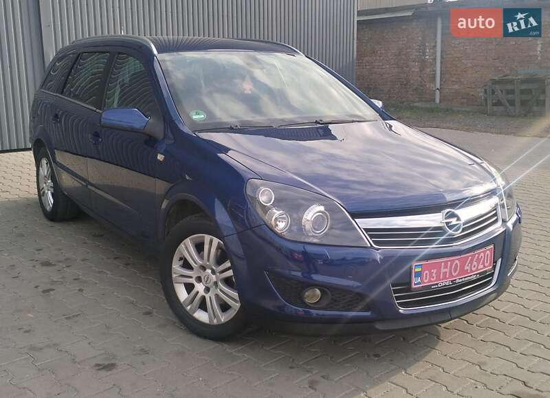 Универсал Opel Astra 2009 в Белой Церкви