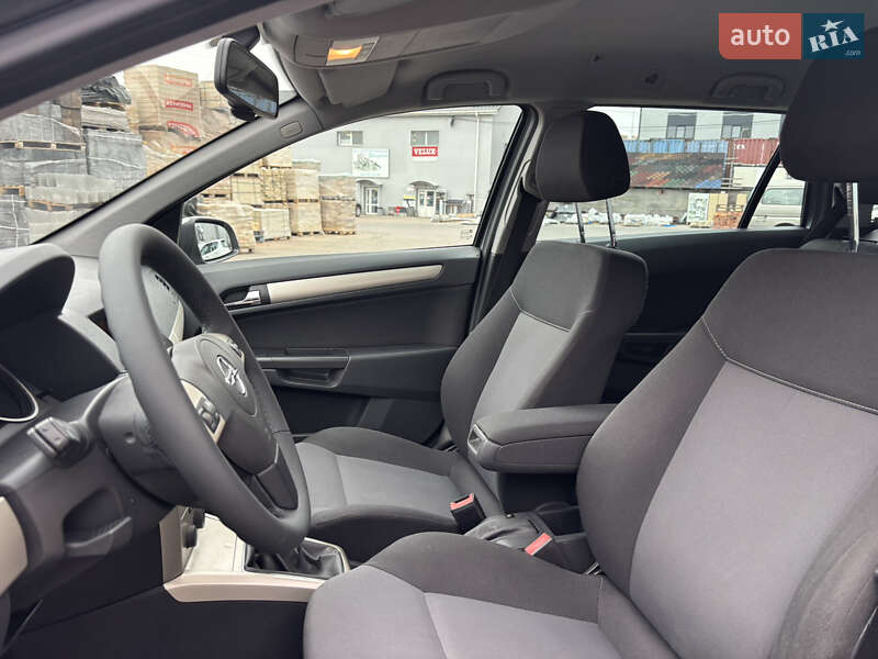 Универсал Opel Astra 2008 в Виннице