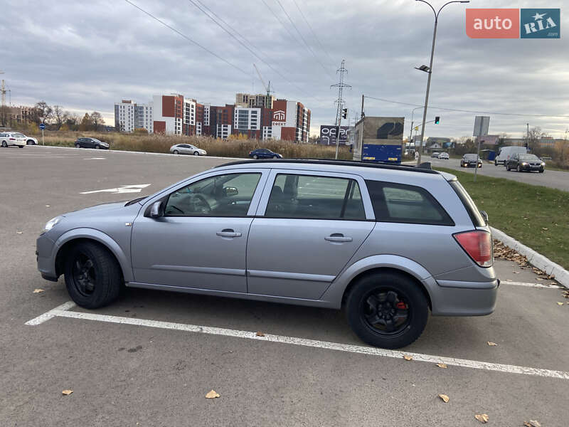 Универсал Opel Astra 2006 в Луцке
