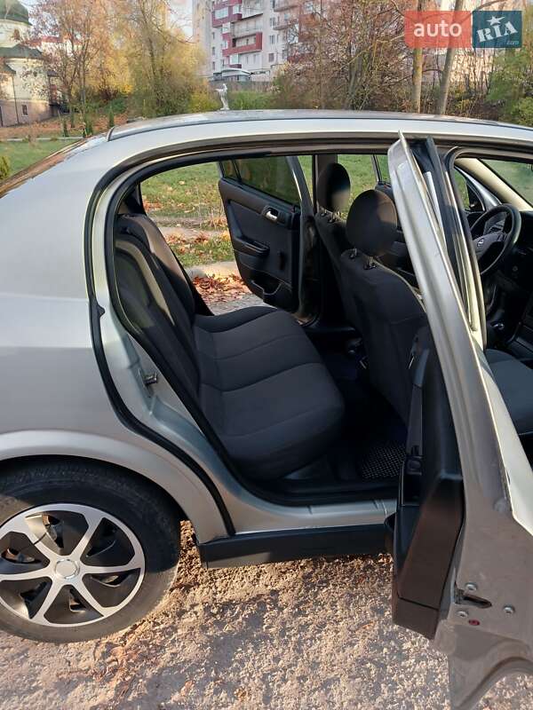 Седан Opel Astra 2007 в Тернополе фото 23 Седан Opel Astra 2007 в Тернополе