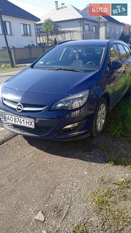 Универсал Opel Astra 2015 в Осии фото 2 Универсал Opel Astra 2015 в Осии