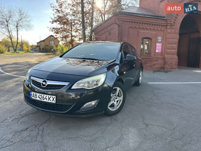 Хетчбек Opel Astra 2011 в Вінниці