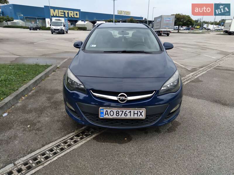 Универсал Opel Astra 2015 в Осии фото 24 Универсал Opel Astra 2015 в Осии