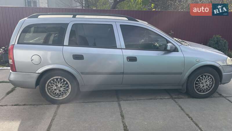Універсал Opel Astra 2003 в Березані
