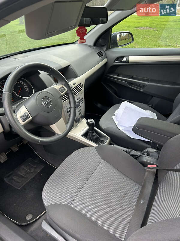 Хэтчбек Opel Astra 2009 в Белой Церкви