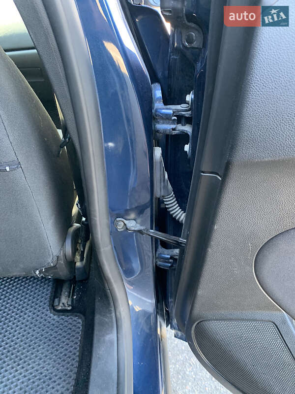 Універсал Opel Astra 2011 в Києві