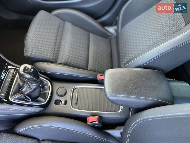 Универсал Opel Astra 2017 в Житомире фото 40 Универсал Opel Astra 2017 в Житомире