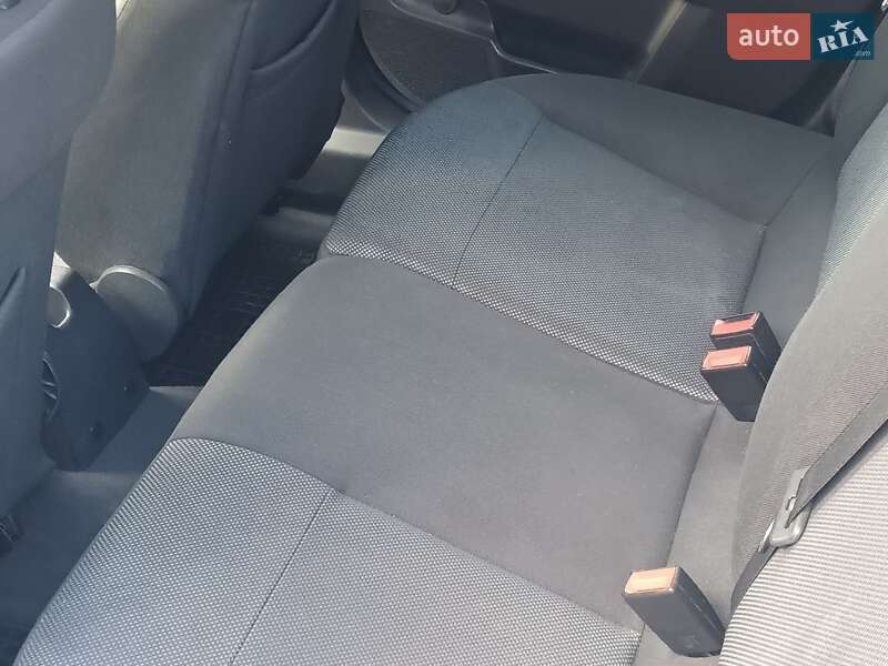 Opel Astra 2010 Opel Astra 2010