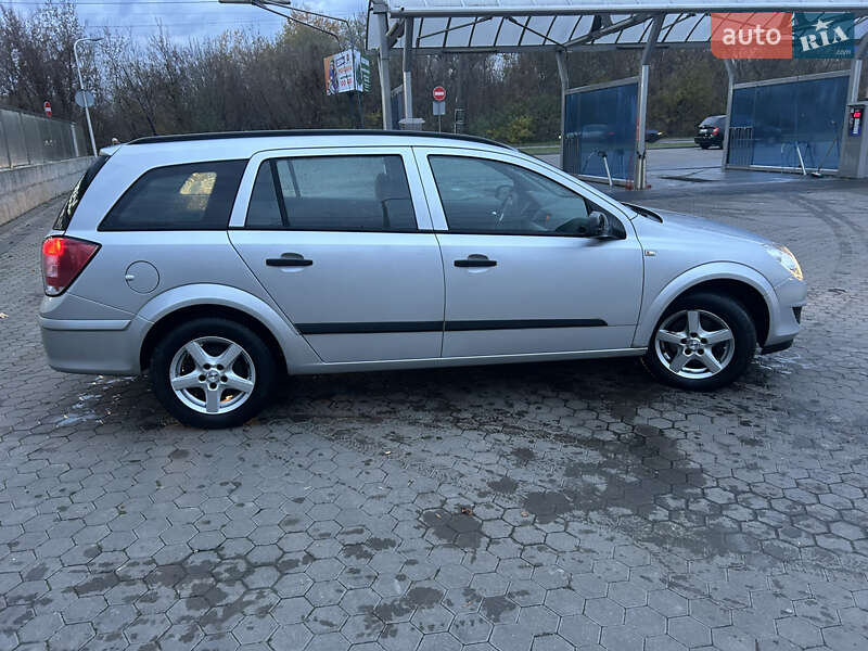 Универсал Opel Astra 2009 в Луцке фото 4 Универсал Opel Astra 2009 в Луцке