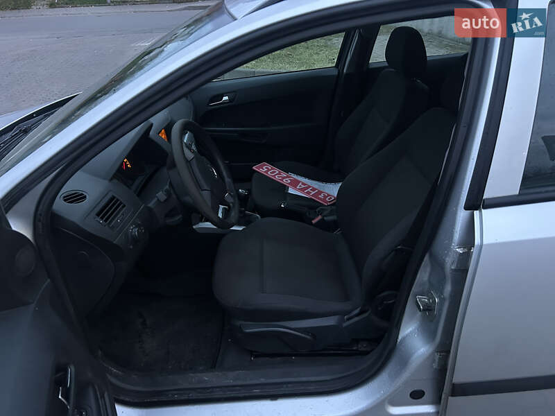 Универсал Opel Astra 2009 в Луцке фото 13 Универсал Opel Astra 2009 в Луцке