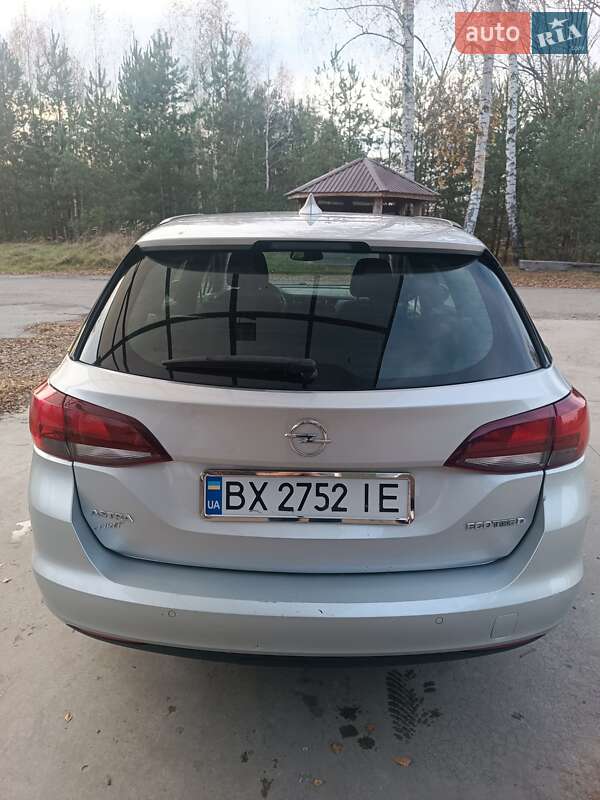 Универсал Opel Astra 2018 в Славуте