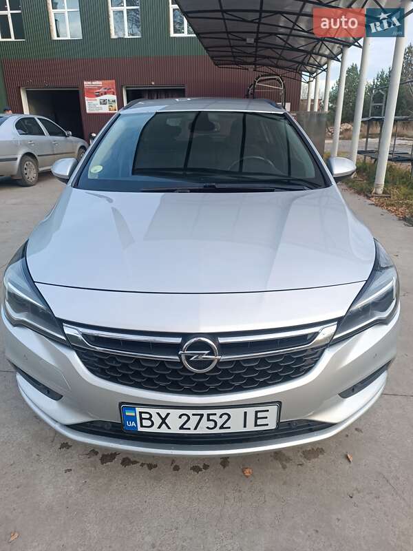 Универсал Opel Astra 2018 в Славуте