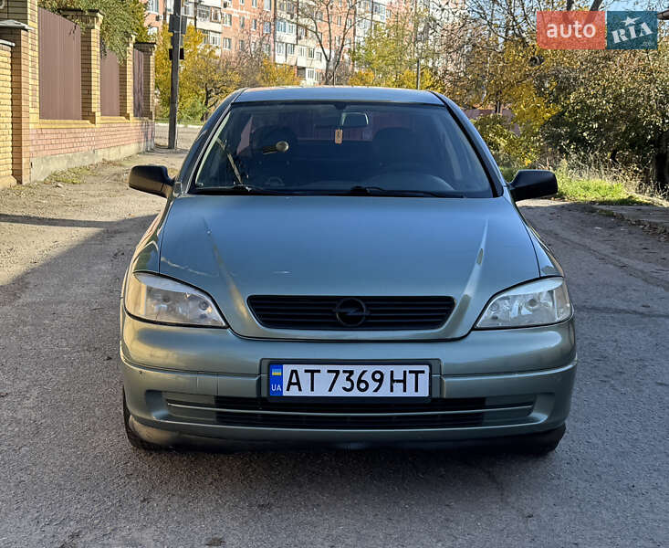 Седан Opel Astra 2007 в Запорожье