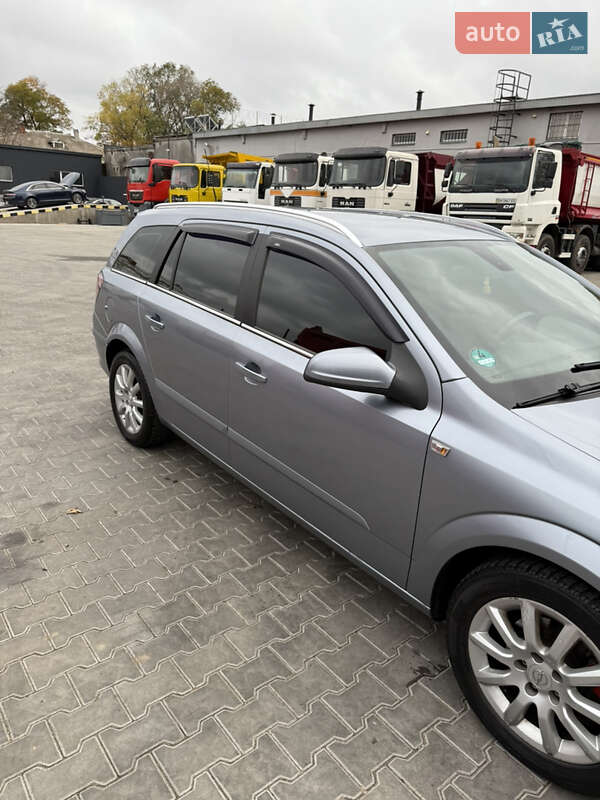Универсал Opel Astra 2008 в Одессе