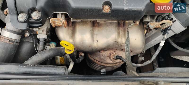 Седан Opel Astra 2006 в Днепре