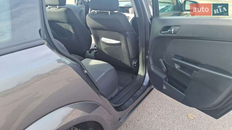 Универсал Opel Astra 2009 в Бахмаче