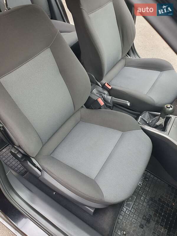 Хетчбек Opel Astra 2005 в Рівному фото 11 Хетчбек Opel Astra 2005 в Рівному