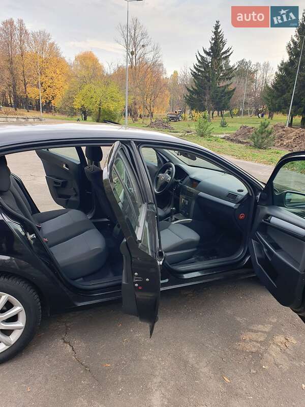 Хетчбек Opel Astra 2005 в Рівному фото 17 Хетчбек Opel Astra 2005 в Рівному