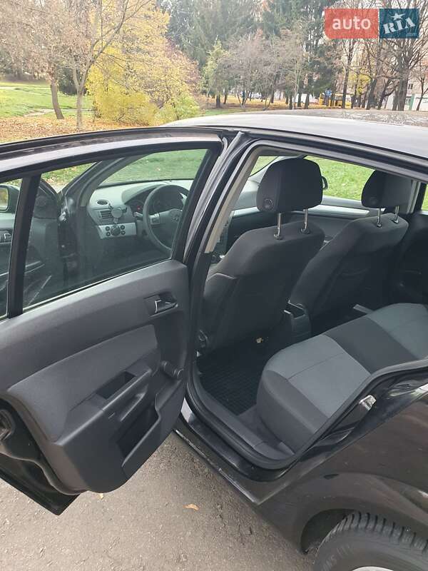 Хетчбек Opel Astra 2005 в Рівному фото 21 Хетчбек Opel Astra 2005 в Рівному