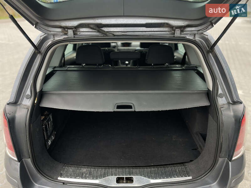 Універсал Opel Astra 2006 в Володимирі