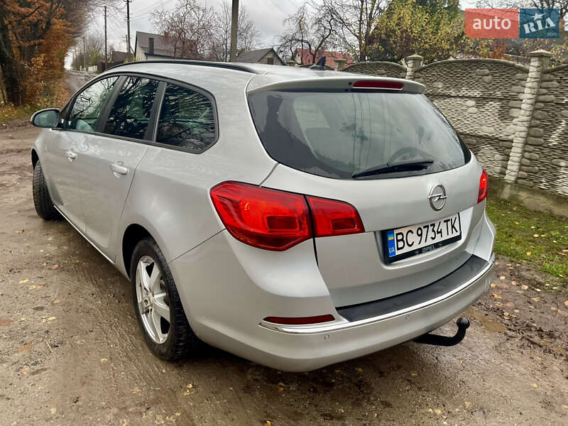 Универсал Opel Astra 2014 в Ровно фото 11 Универсал Opel Astra 2014 в Ровно