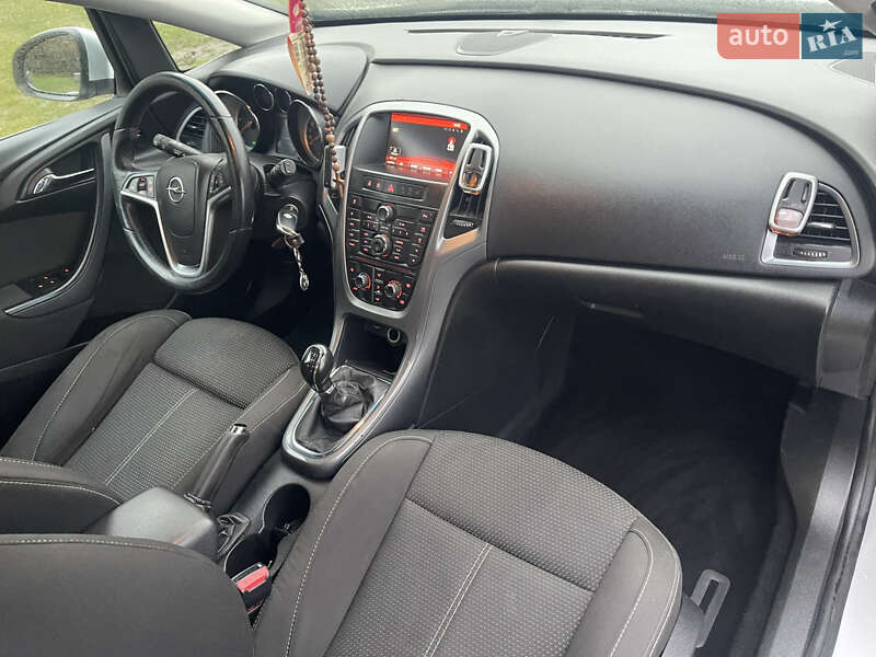 Универсал Opel Astra 2014 в Ровно фото 28 Универсал Opel Astra 2014 в Ровно