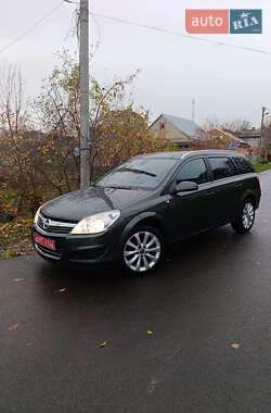Универсал Opel Astra 2009 в Луцке