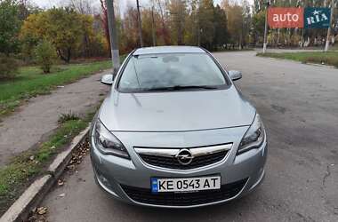 Хэтчбек Opel Astra 2010 в Кривом Роге