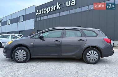 Універсал Opel Astra 2015 в Львові