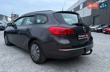 Універсал Opel Astra 2015 в Львові