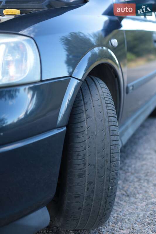 Универсал Opel Astra 2002 в Жмеринке