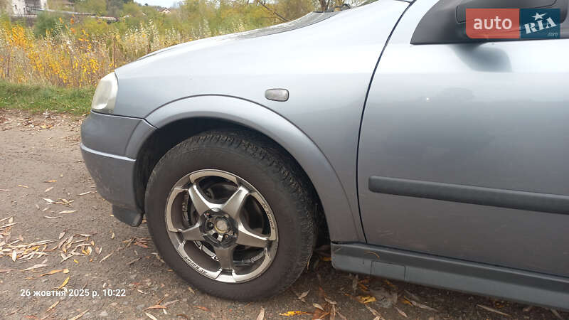 Седан Opel Astra 2006 в Києві фото 2 Седан Opel Astra 2006 в Києві