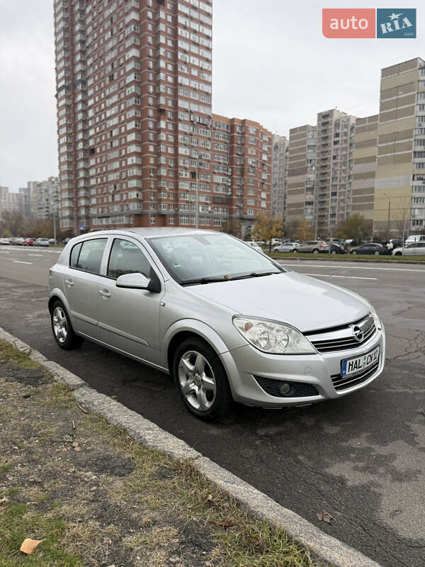 Хэтчбек Opel Astra 2008 в Киеве фото 5 Хэтчбек Opel Astra 2008 в Киеве