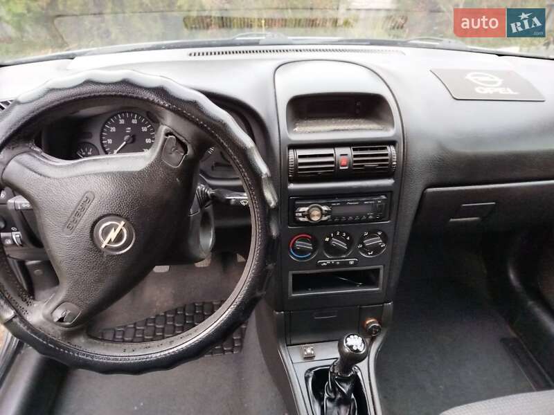 Седан Opel Astra 2008 в Харкові фото 12 Седан Opel Astra 2008 в Харкові