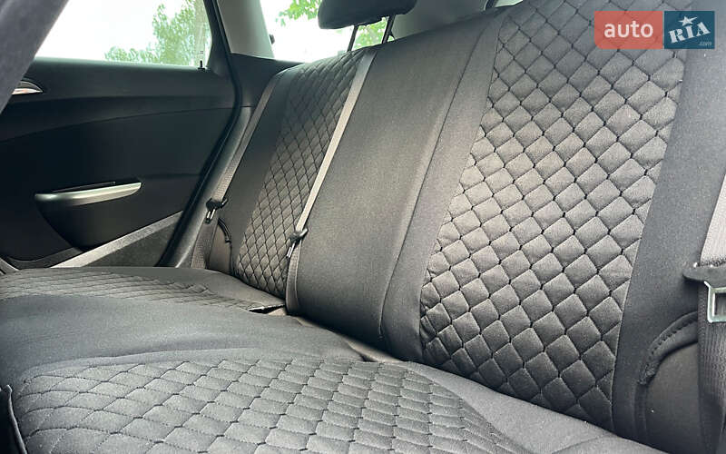 Универсал Opel Astra 2012 в Коломые