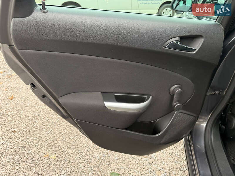 Универсал Opel Astra 2011 в Стрые фото 41 Универсал Opel Astra 2011 в Стрые