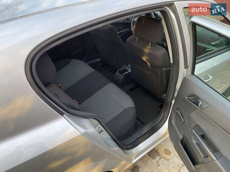 Седан Opel Astra 2006 в Долині фото 16 Седан Opel Astra 2006 в Долині