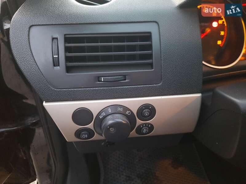 Універсал Opel Astra 2008 в Дубні