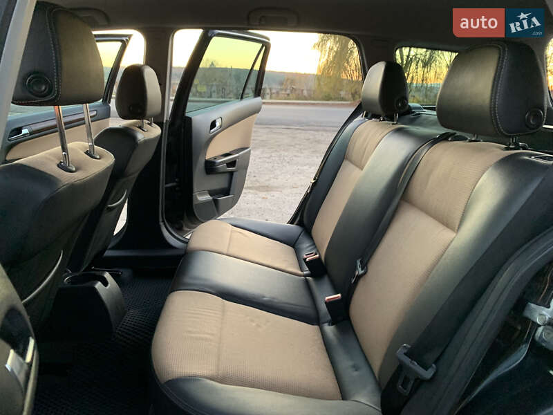 Универсал Opel Astra 2007 в Дрогобыче