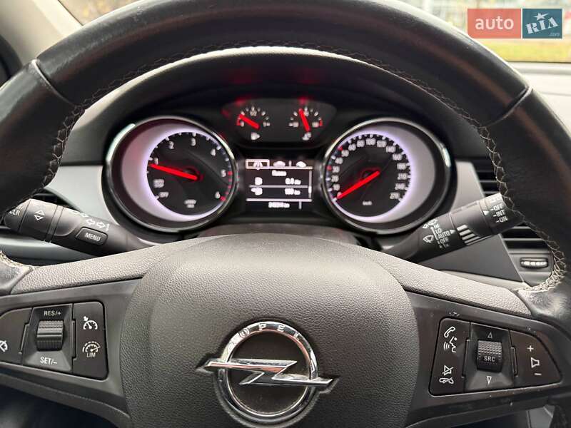 Універсал Opel Astra 2018 в Чернігові