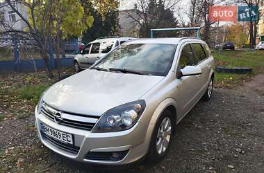 Універсал Opel Astra 2004 в Сумах