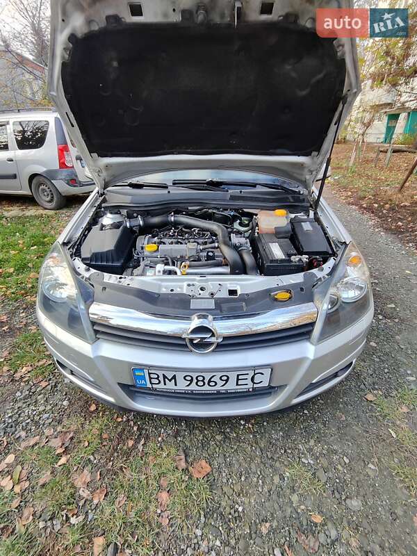 Универсал Opel Astra 2004 в Сумах